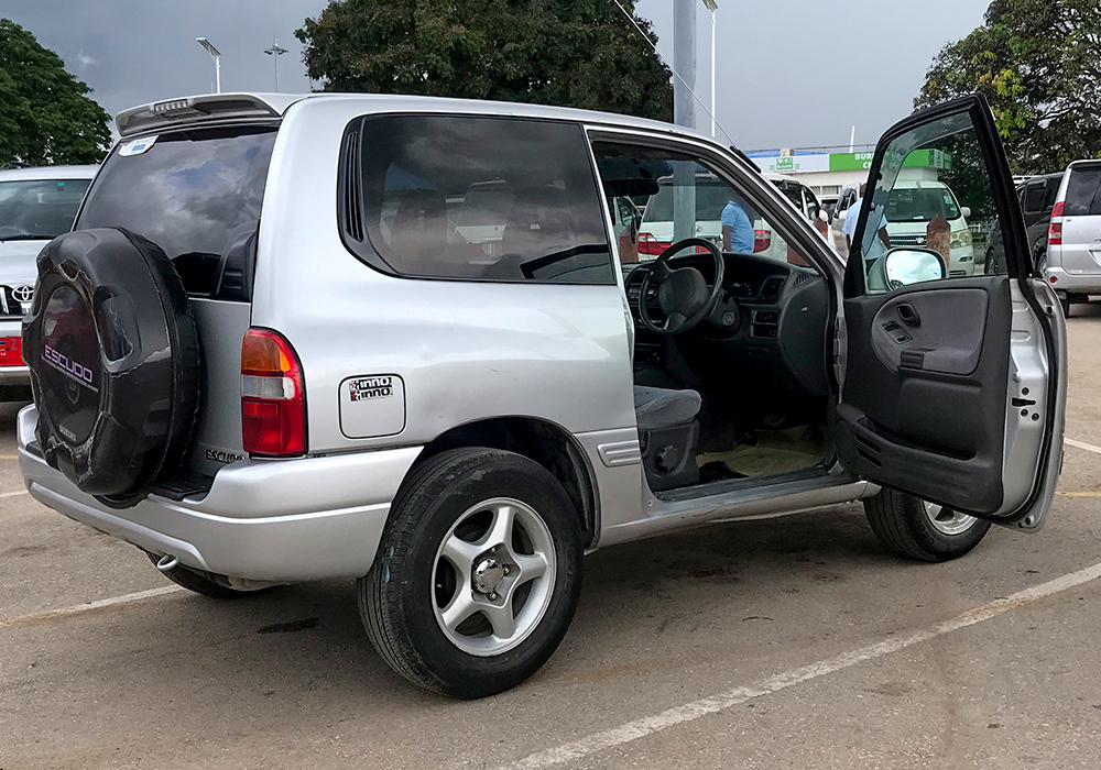 Suzuki Escudo 3 Doors